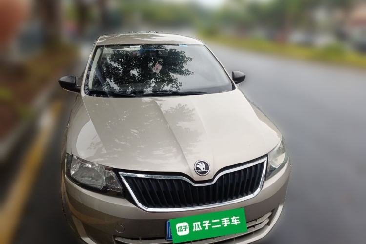Used Skoda Rapid 2015 1.6L Automatic Enjoyment Selection Model Front