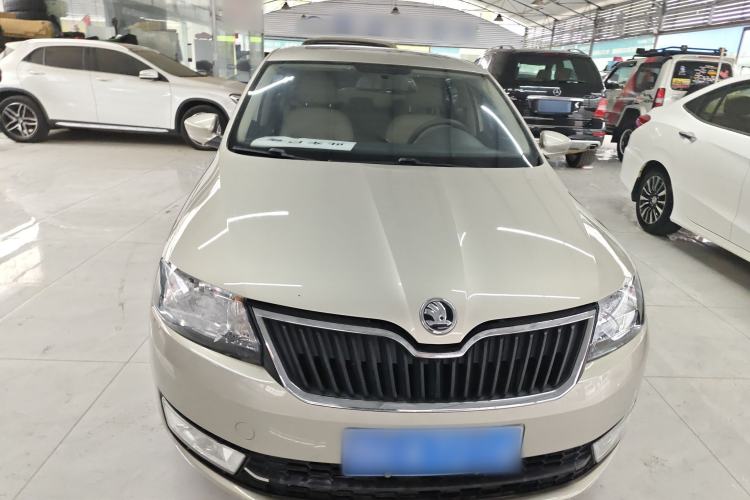 Used Skoda Rapid 2015 1.6L Manual Smart Selection Model Front