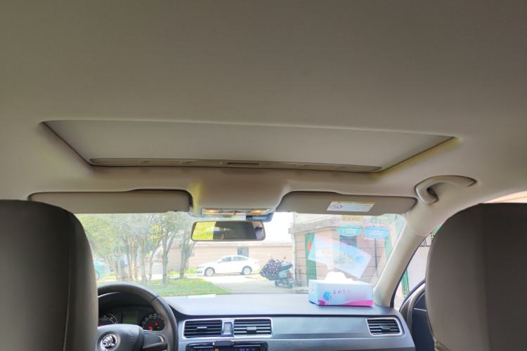 Used Skoda Rapid 2015 1.6L Automatic Smart Selection Model Headliner