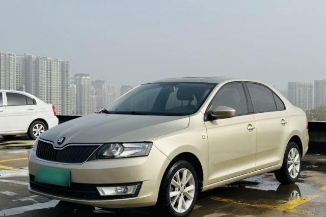 Used Skoda Rapid 2015 1.6L Automatic Smart Selection Model