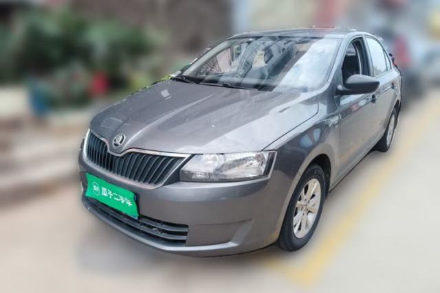 Used Skoda Rapid 2015 1.6L Manual Le Xuan Model