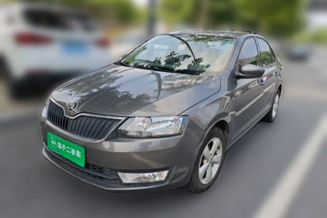 Used Skoda Rapid 2015 1.6L Manual Smart Selection Model