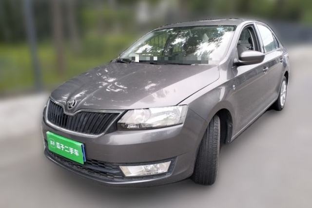 Used Skoda Rapid 2015 1.6L Automatic Smart Selection Model