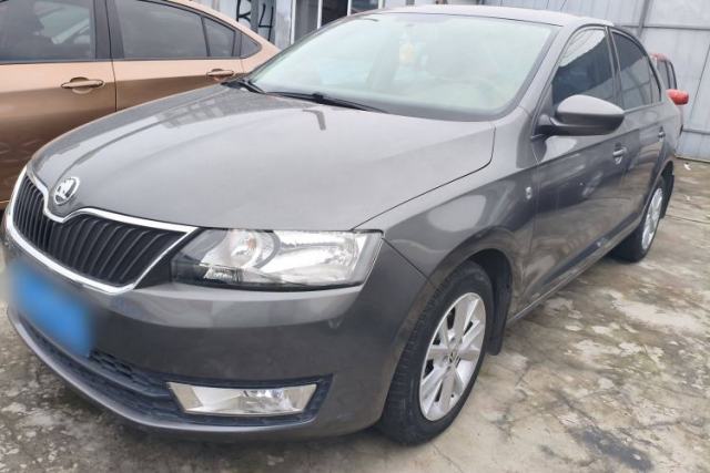 Used Skoda Rapid 2015 1.6L Automatic Smart Selection Model