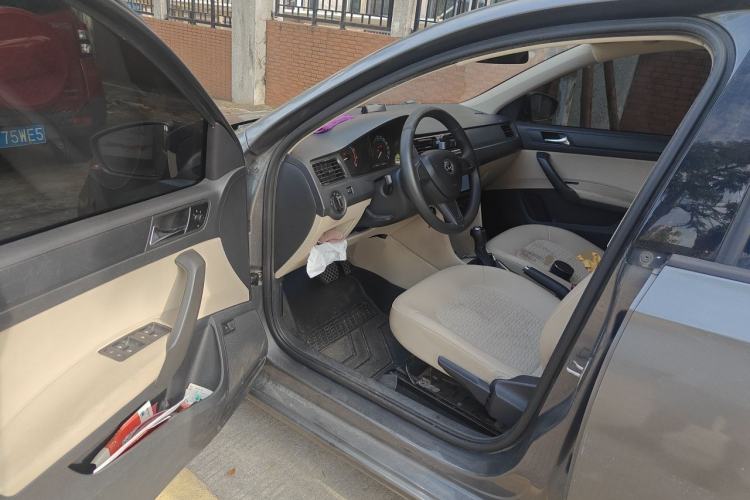 Used Skoda Rapid 2015 1.6L Automatic Smart Selection Model Driver Seat
