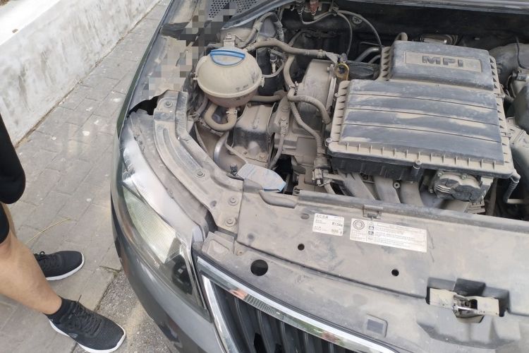 Used Skoda Rapid 2015 1.6L Automatic Smart Selection Model Engine Bay Right