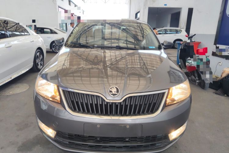 Used Skoda Rapid 2015 1.6L Automatic Smart Selection Model Exterior 1