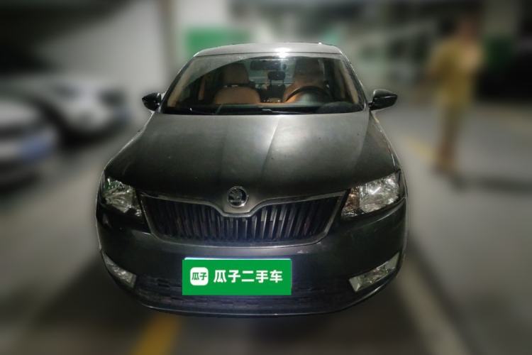 Used Skoda Rapid 2015 1.6L Manual Smart Selection Model Front