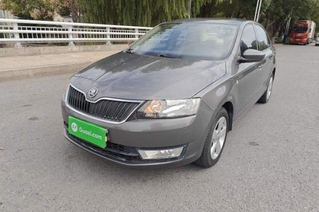 Used Skoda Rapid 2015 1.6L Automatic Smart Selection Model