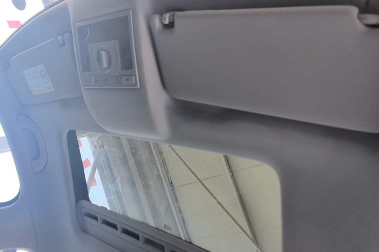 Used Skoda Rapid 2015 1.6L Manual Smart Selection Model Headliner