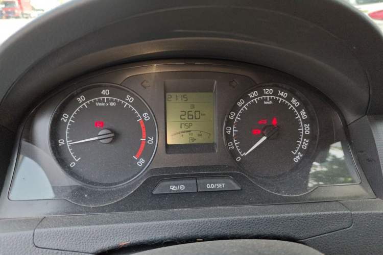 Used Skoda Rapid 2015 1.6L Manual Smart Selection Model Instrument Cluster