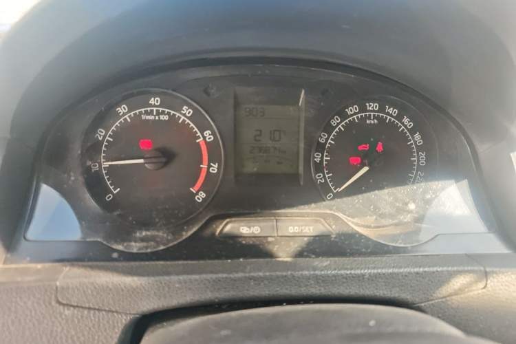 Used Skoda Rapid 2015 1.4L Manual Enjoyment Model Instrument Cluster
