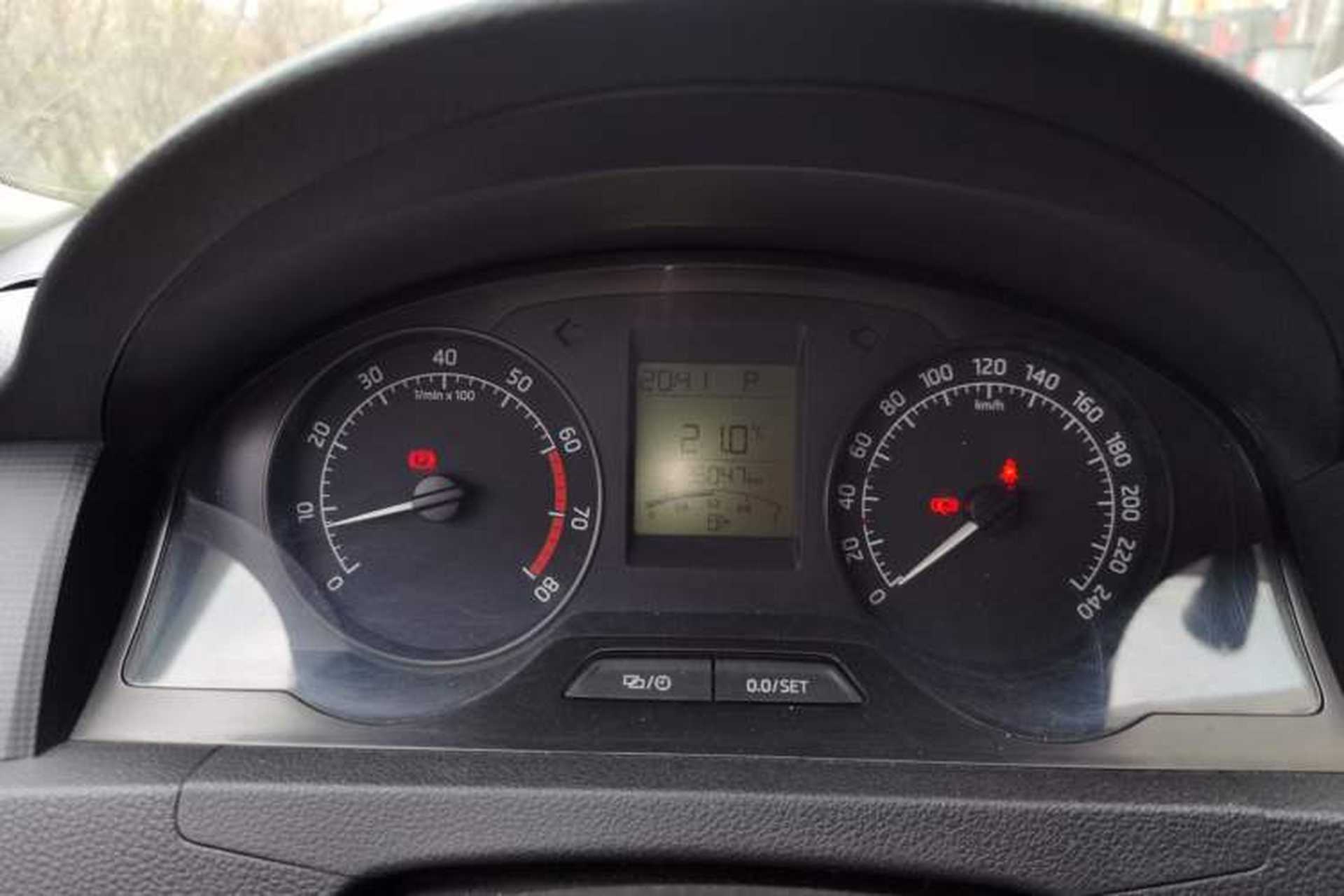 Used Skoda Rapid 2015 1.6L Automatic Enjoyment Selection Model Instrument Cluster