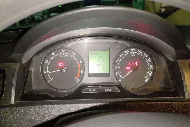 Used Skoda Rapid 2015 1.6L Manual Smart Selection Model Instrument Cluster