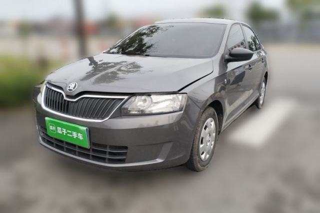 Used Skoda Rapid 2015 1.6L Manual Le Xuan Model