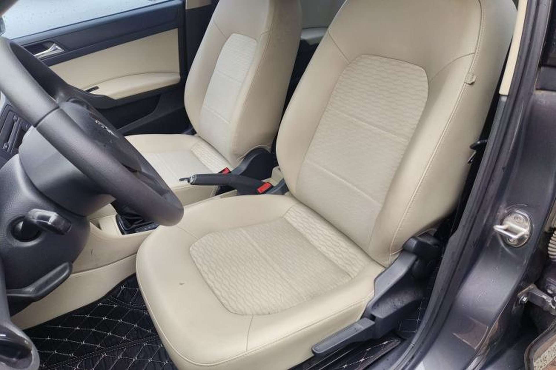Used Skoda Rapid 2015 1.6L Automatic Smart Selection Model Left Front Seat