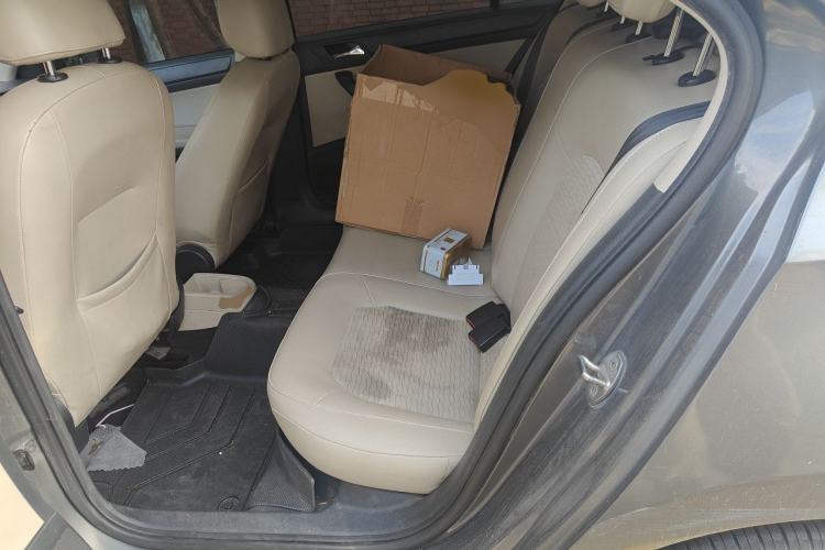 Used Skoda Rapid 2015 1.6L Automatic Smart Selection Model Left Rear Seat