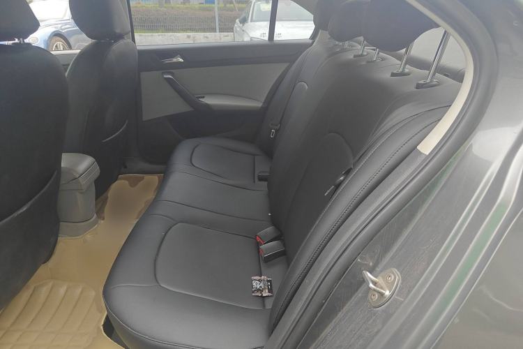 Used Skoda Rapid 2015 1.6L Automatic Smart Selection Model Left Rear Seat