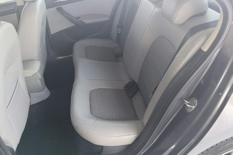 Used Skoda Rapid 2015 1.6L Manual Smart Selection Model Left Rear Seat
