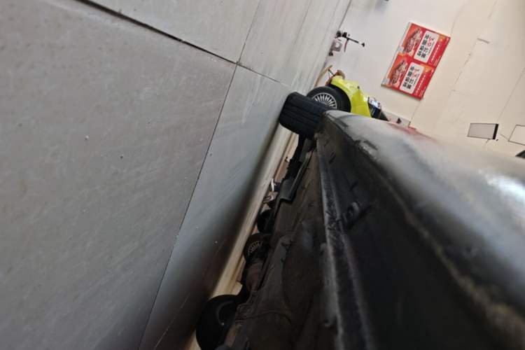 Used Skoda Rapid 2015 1.6L Automatic Preferred Model Left Side Sill