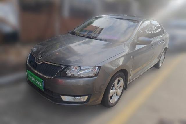 Used Skoda Rapid 2015 1.6L Automatic Smart Selection Model