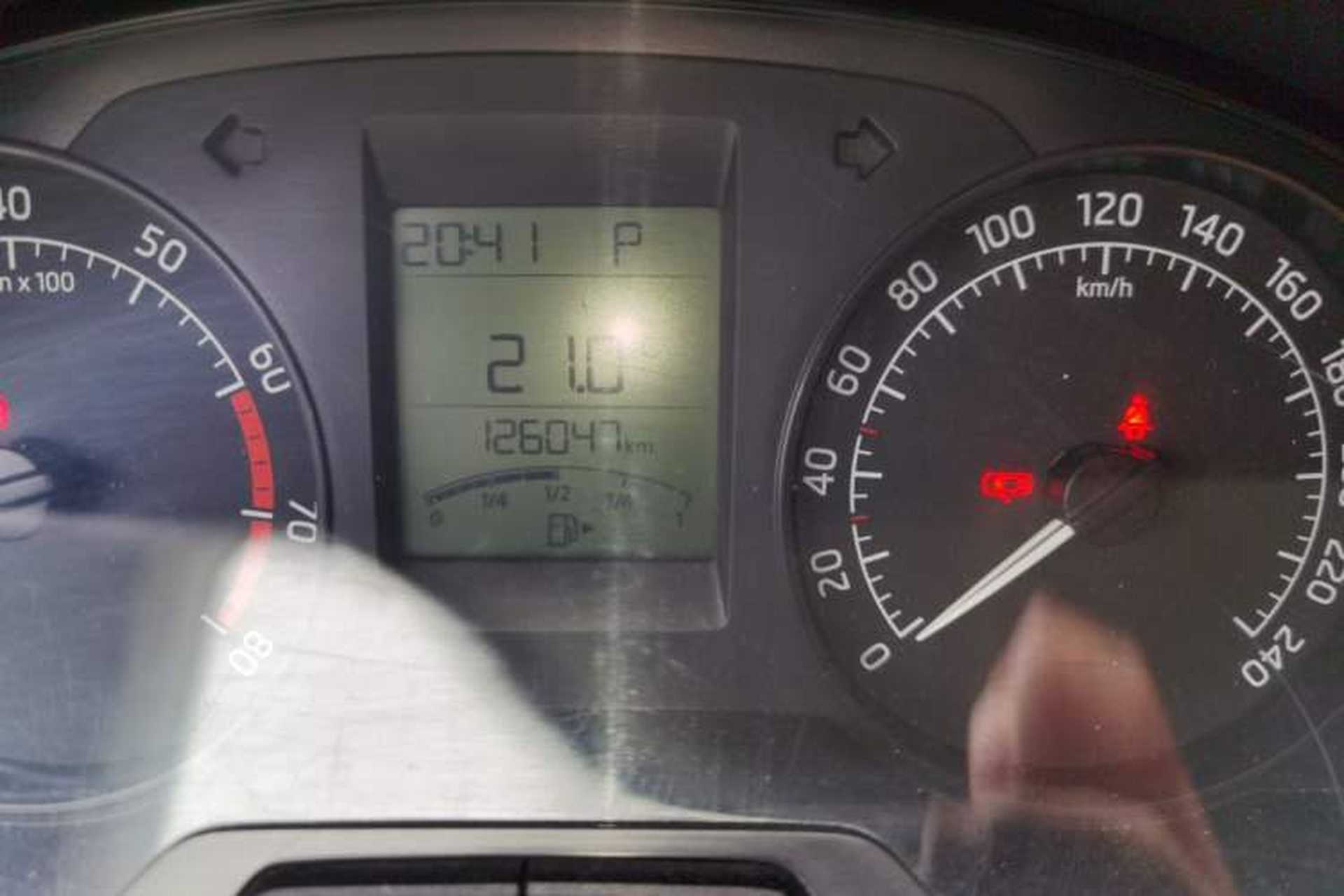 Used Skoda Rapid 2015 1.6L Automatic Enjoyment Selection Model Odometer Close Up