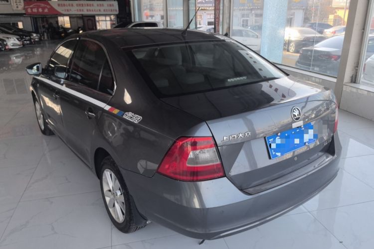 Used Skoda Rapid 2015 1.6L Manual Smart Selection Model Rear Left 45 Deg