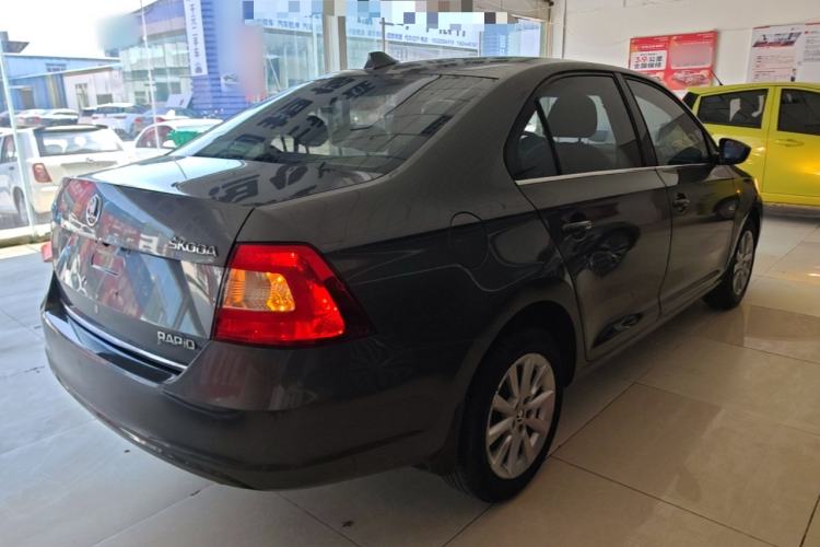 Used Skoda Rapid 2015 1.6L Automatic Preferred Model Rear Right 45 Deg