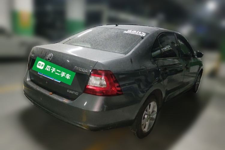 Used Skoda Rapid 2015 1.6L Manual Smart Selection Model Rear Right 45 Deg