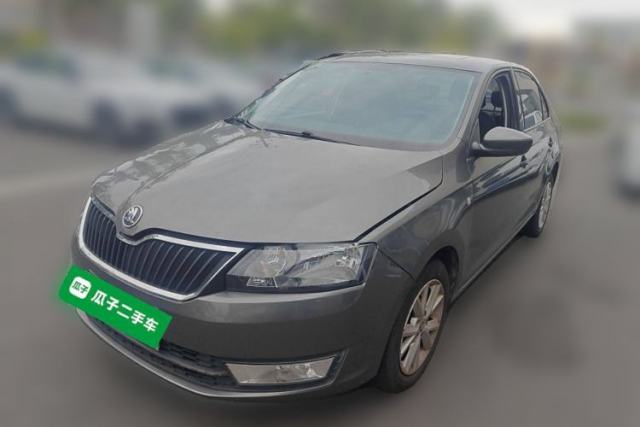 Used Skoda Rapid 2015 1.6L Automatic Smart Selection Model