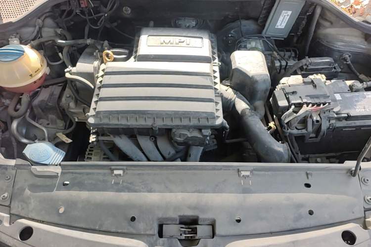 Used Skoda Rapid 2015 1.6L Automatic Preferred Model Engine Bay
