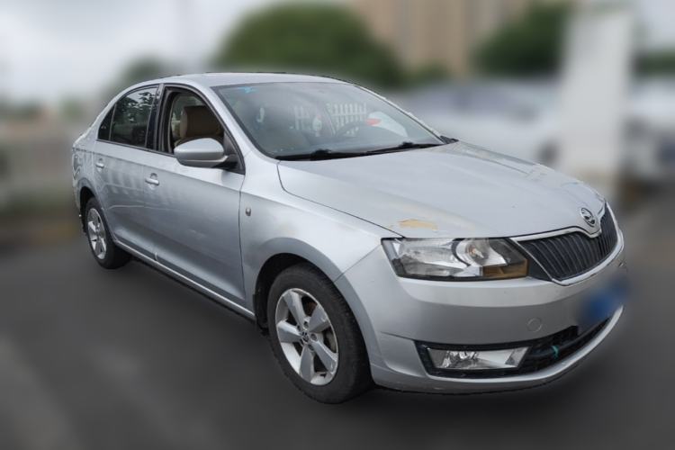 Used Skoda Rapid 2015 1.6L Manual Smart Selection Model Front Right 45 Deg