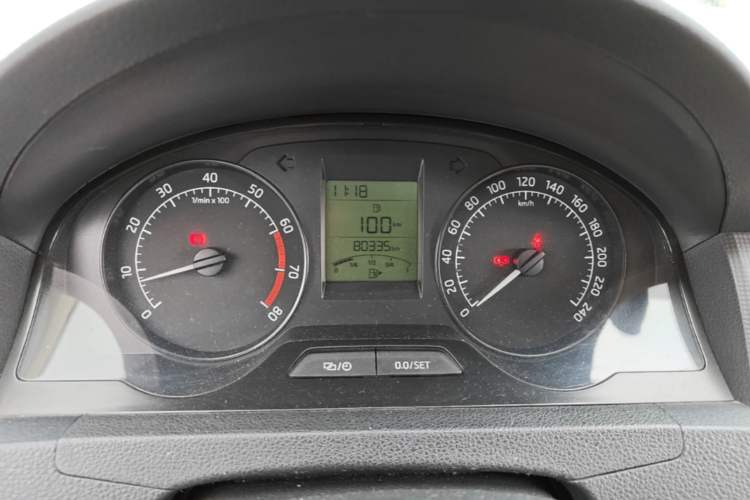 Used Skoda Rapid 2015 1.6L Manual Smart Selection Model Instrument Cluster