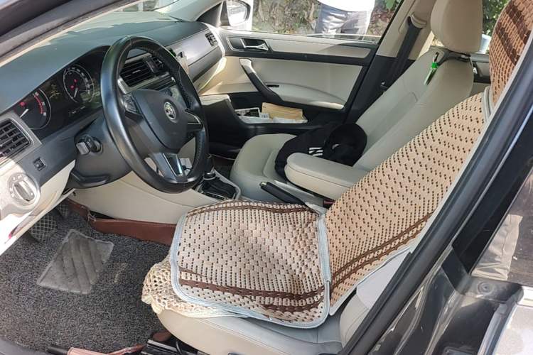Used Skoda Rapid 2015 1.6L Automatic Preferred Model Left Front Seat