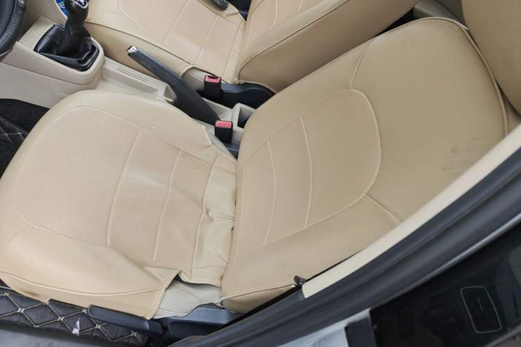 Used Skoda Rapid 2015 1.6L Manual Smart Selection Model Left Front Seat