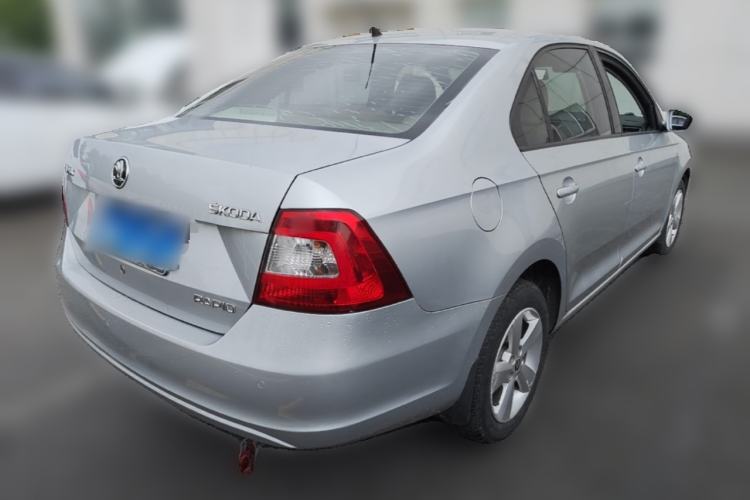 Used Skoda Rapid 2015 1.6L Manual Smart Selection Model Rear Right 45 Deg
