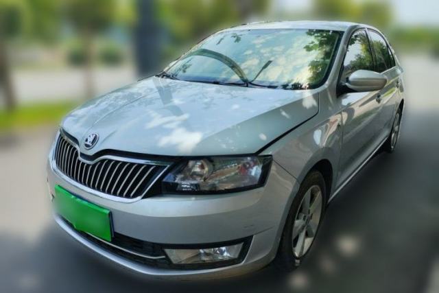 Used Skoda Rapid 2015 1.6L Automatic Smart Selection Model