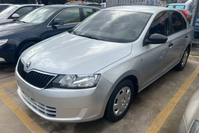 Used Skoda Rapid 2015 1.6L Manual Le Xuan Model