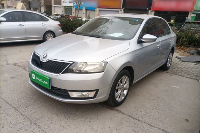 Used Skoda Rapid 2015 1.6L Automatic Smart Selection Model