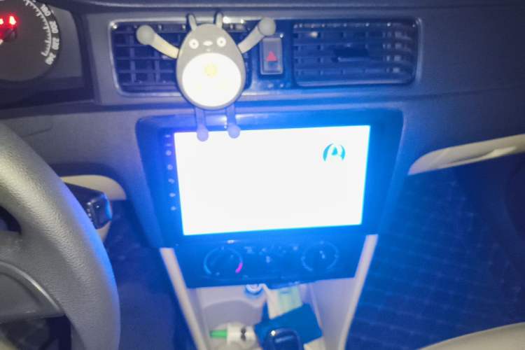 Used Skoda Rapid 2015 1.6L Automatic Smart Selection Model Audio And AC Panel