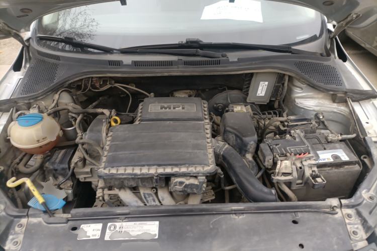 Used Skoda Rapid 2015 1.6L Automatic Smart Selection Model Engine Bay