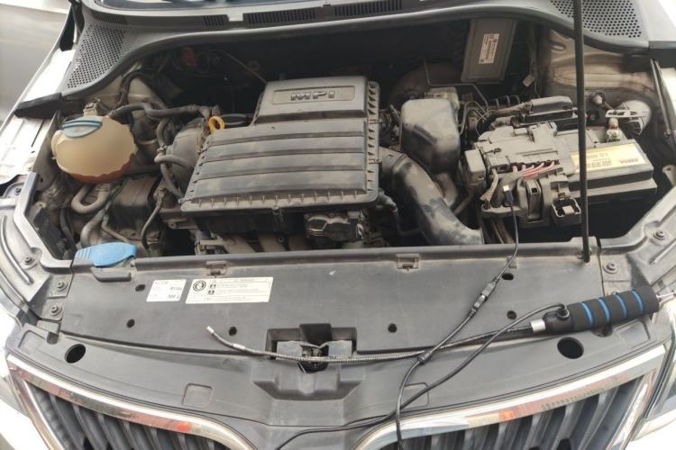 Used Skoda Rapid 2015 1.6L Automatic Smart Selection Model Engine Bay