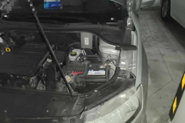 Used Skoda Rapid 2015 1.6L Automatic Smart Selection Model Engine Bay Left