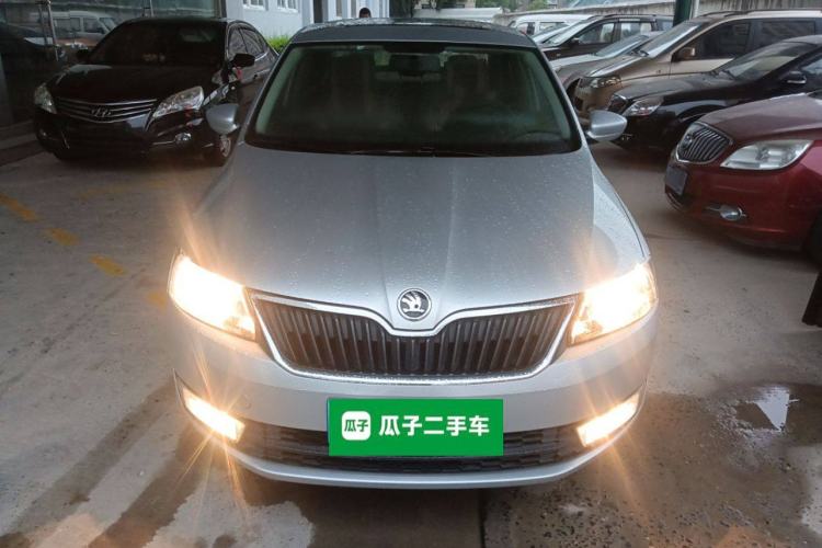 Used Skoda Rapid 2015 1.6L Automatic Smart Selection Model Exterior 1