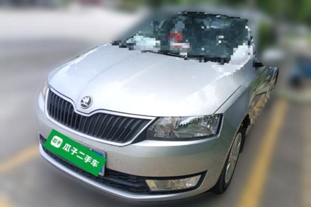 Used Skoda Rapid 2015 1.6L Automatic Smart Selection Model