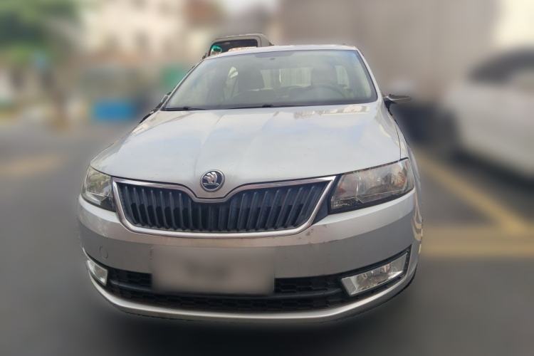 Used Skoda Rapid 2015 1.6L Automatic Smart Selection Model Front