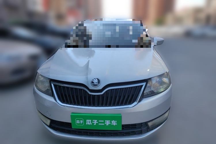 Used Skoda Rapid 2015 1.6L Automatic Smart Selection Model Front