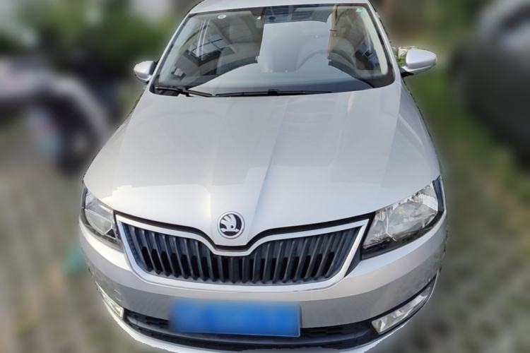 Used Skoda Rapid 2015 1.6L Automatic Smart Selection Model Front