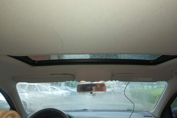 Used Skoda Rapid 2015 1.6L Automatic Smart Selection Model Headliner