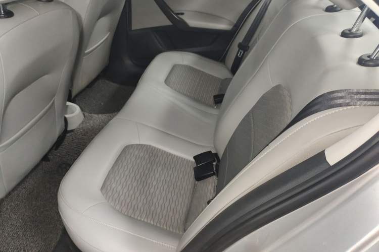 Used Skoda Rapid 2015 1.6L Automatic Smart Selection Model Left Rear Seat